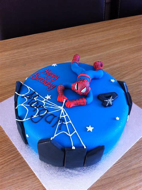 Caked in Icing: Spiderman Cake