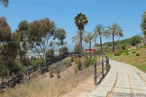 Hahn Park's Community Trail | Los Angeles | Hikespeak.com