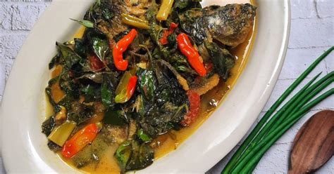 Resep Ikan Mas Kuah Kuning oleh ratna putri - Cookpad