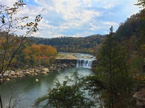 This Waterfall Hike In Kentucky Is Even More Beautiful In The Fall