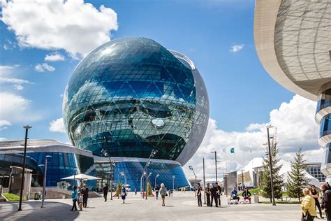 Kazakhstan Pavilion and Science Museum (Nur Alem) | Adrian Smith and ...