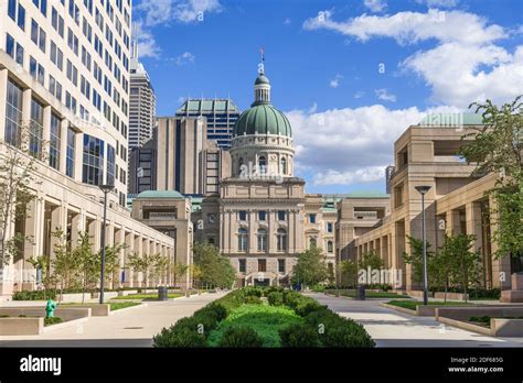 Indiana State Capitol Building in Indianapolis, Indiana, USA Stock ...