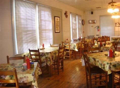 Just delicious. And friendly! - Abears Cafe, Houma Traveller Reviews ...