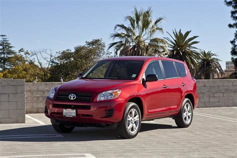 2012 Toyota RAV4 Specs, Price, MPG & Reviews | Cars.com