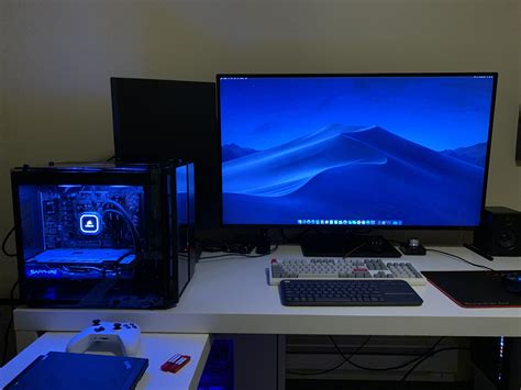 Built a Mojave Hackintosh for my brother's graduation. Specs in ...