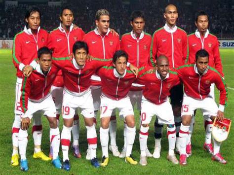 Free Download Soccer - Football Wallpapers: Indonesia National Team - AFF Cup 2010 Wallpaper