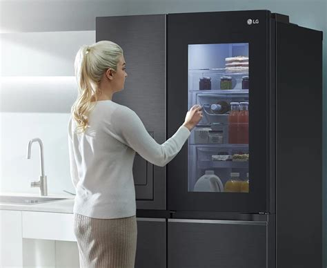 Discover the Ultimate Fridge Experience: LG InstaView Door-in-Door ...