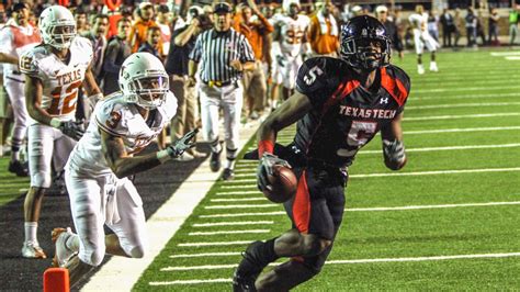 Former Red Raiders WR Michael Crabtree To Be Honored By HOF at Texas Tech on Saturday - Red ...