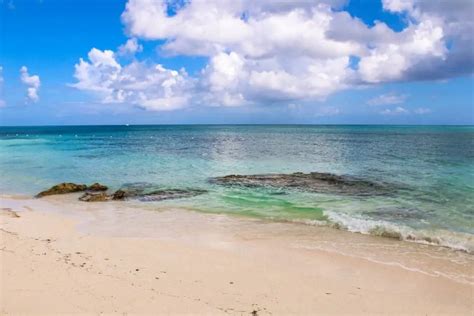 Caves-Beach-Nassau-Bahamas-4 | Should Be Cruising