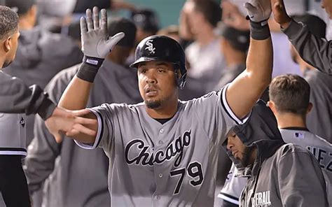 Abreu's home run creates White Sox histor