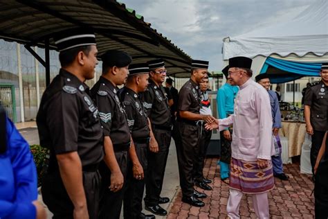 Anwar arah proses baik pulih kuarters Penjara Sungai Buloh disegerakan ...