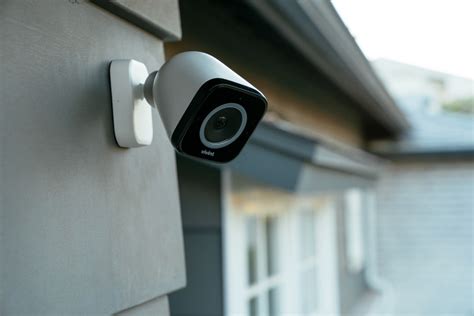 7 Reasons Your Business Needs Surveillance Cameras | Vivint