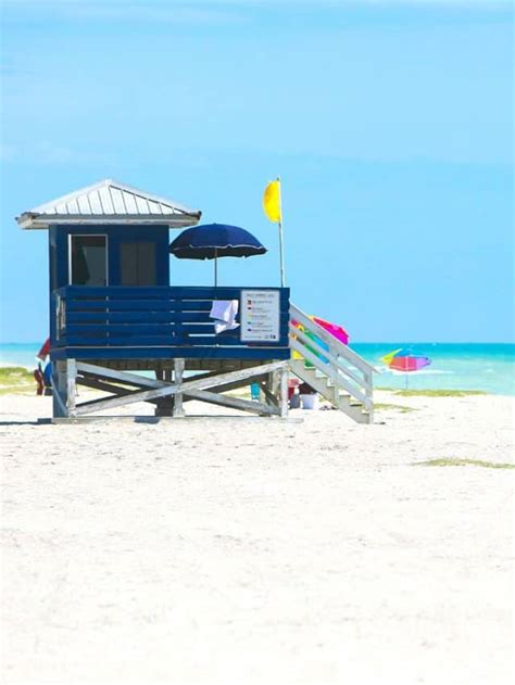 Small Beach Towns in Florida - Peter Pan Traveler