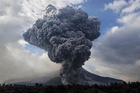 Volcanic Eruptions: Pictures Guaranteed To Blow Your Mind