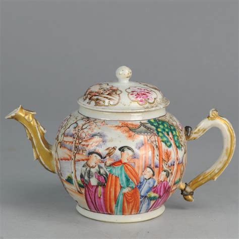 Chinese Antique Porcelain Mandarin Rose Qianlong Teapot Lovely Chinese Antique Porcelain Tea pot