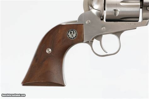 RUGER BLACKHAWK 357 MAG STAINLESS 6 1/2" SMOOTH WOOD GRIPS MFD YEAR 1978