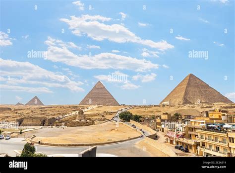 Aerial view pyramids giza hi-res stock photography and images - Alamy