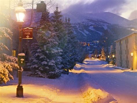 15 Best Christmas Vacation Destinations in The U.S. | Christmas ...