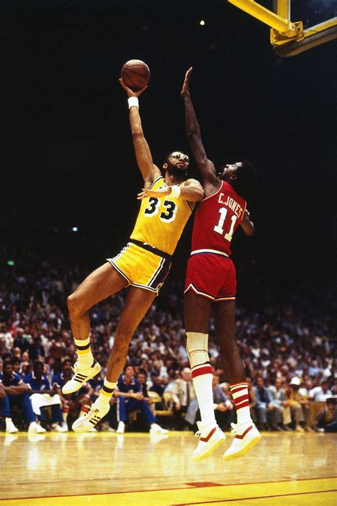 Kareem Abdul-Jabbar’s skyhook shot, reviewed - SBNation.com