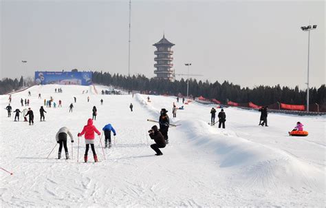 青云山滑雪场图册_360百科