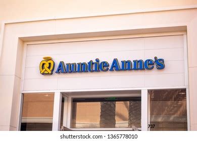 Auntie Annes Logo Vector (.SVG) Free Download