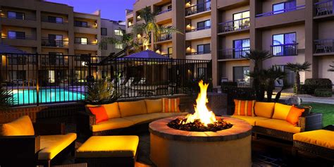 Courtyard by Marriott Phoenix Airport | Travelzoo