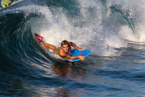 Fotos de Surf de Newport Beach por AJ Hu | 8:12 am 13 Sep 2015