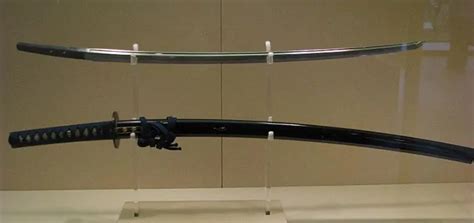 What is a Sai? Weapon Guide - Medieval Swords World