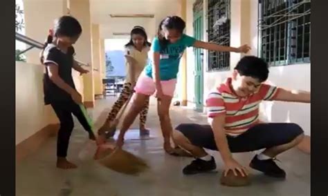 Students Dance Sarah Geronimo's 'Tala' While Cleaning Classroom