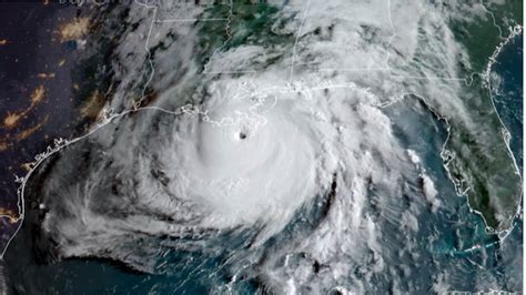 NOAA predicts as many as 6 major Atlantic hurricanes in 2022