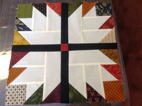 Grandma Helen's Sewing Room: The Bear Paw Quilt-Missouri Star Quilt Method