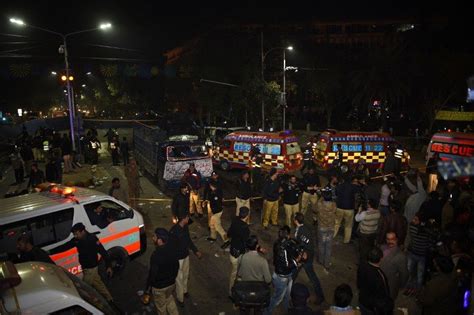 Blast kills at least 10, injures 71 in Pakistan's Lahore