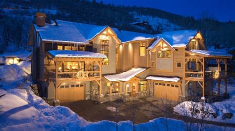 Top Resorts to Experience a Christmas Cabin