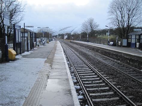 Edale railway station, Derbyshire © Nigel Thompson cc-by-sa/2.0 ...