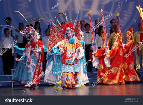 Group Chinese Opera Singers Stock Photo 2767912 - Shutterstock