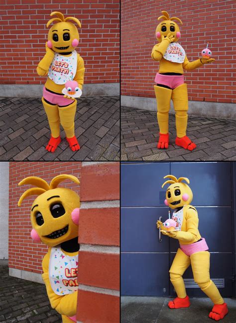 FNAF_Toy Chica_Cosplay by Hiniha on DeviantArt