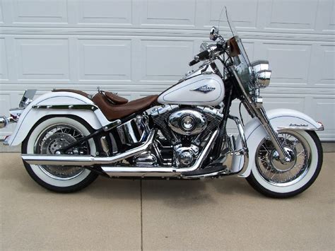 2012 Harley-Davidson® FLSTC Heritage Softail® Classic (White Hot Pearl), Kewaskum, Wisconsin ...