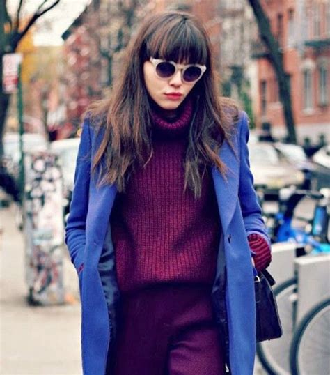 5 Outfits That Will Make You Crave The Color Maroon | Maroon outfit, Street style outfit, Chic ...