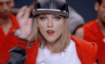 12 GIFs of Taylor Swift Trying to 'Shake It Off' - SPIN