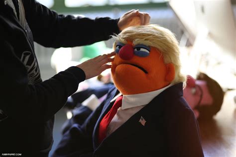 Hillary VS Trump - Furry Puppet Studio