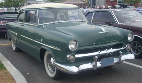 1952 Ford Customline Country Sedan Values | Hagerty Valuation Tool®