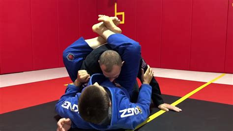 How to finish a triangle choke - YouTube