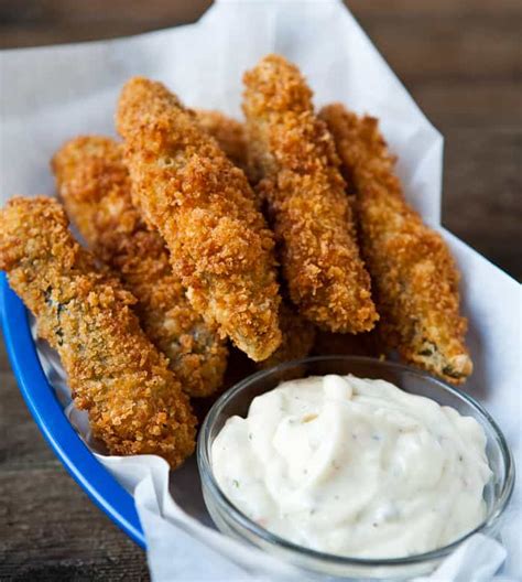 Eclectic Recipes Fried Panko-Dipped Pickle Spears | Eclectic Recipes