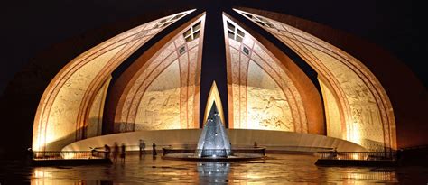 Exploring The Petal-Shaped Pakistan Monument in Islamabad