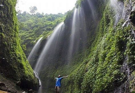 Uji Nyali di 10 Air Terjun Paling Mistis di Indonesia, Berani?