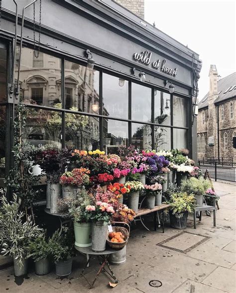 25 Wild & Wonderful Floral Shops From Around the World | Floral shop, Flower shop decor, Florist ...