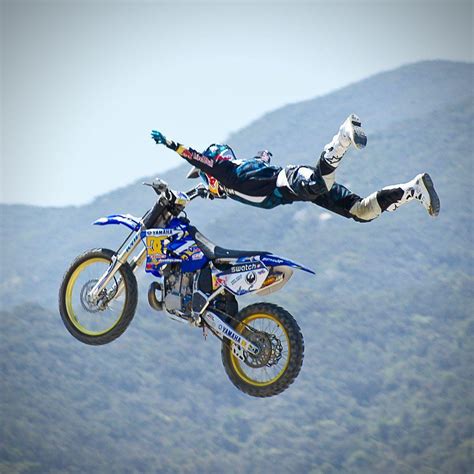 Dirt Bike Tricks Wallpapers - Top Free Dirt Bike Tricks Backgrounds - WallpaperAccess