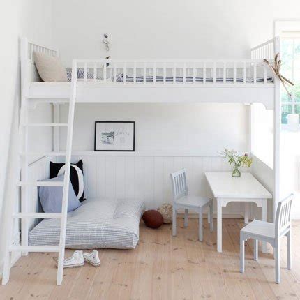 Dreams and Wishes: Mezzanine floors in kid's rooms.