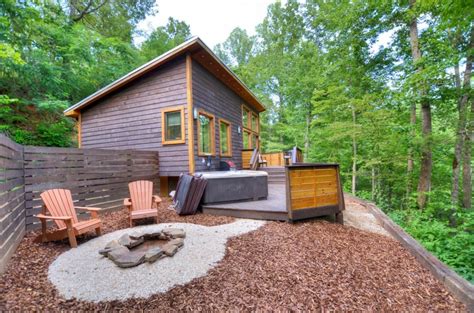 10 Luxury Cabins in North Carolina To Rent in 2023