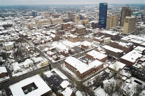 Lexington gets first snowfall of 2019, 1-2 inches recorded | Lexington ...